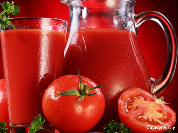 Công dụng độc đáo của nước ép cà chua